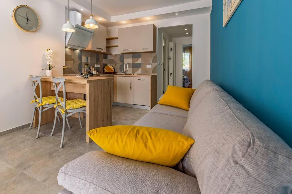 New Two Bedroom Apartment Maloni Pula Exterior photo