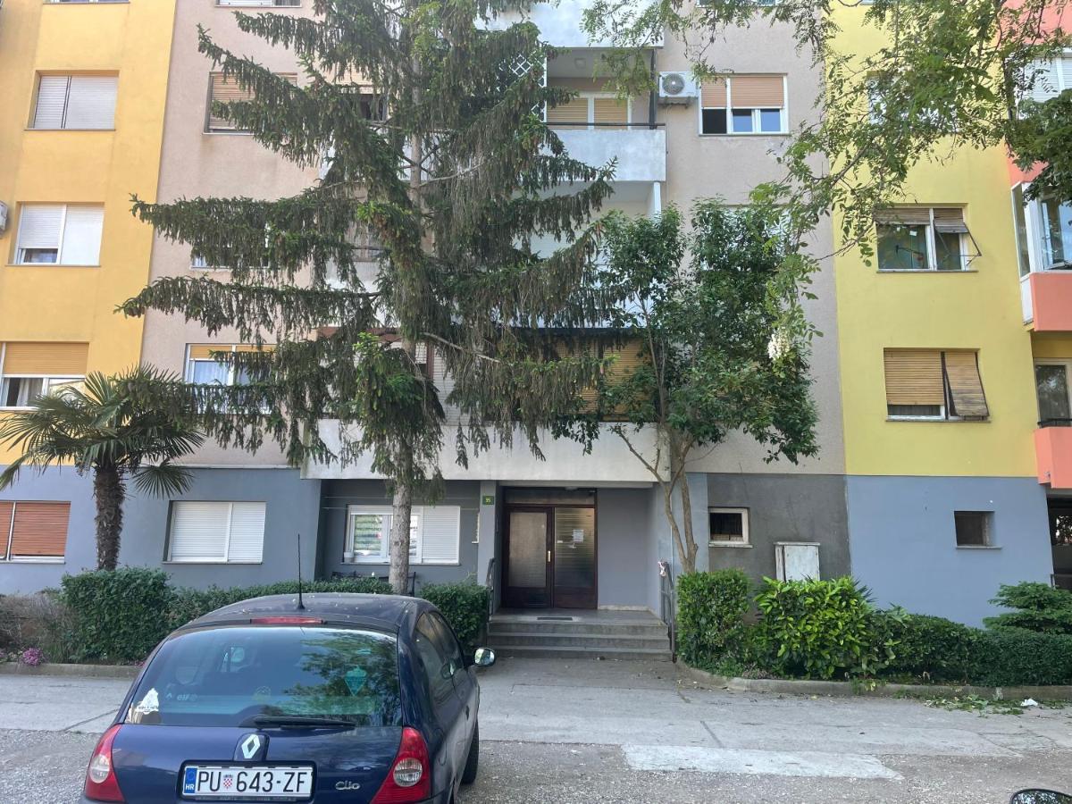 New Two Bedroom Apartment Maloni Pula Exterior photo